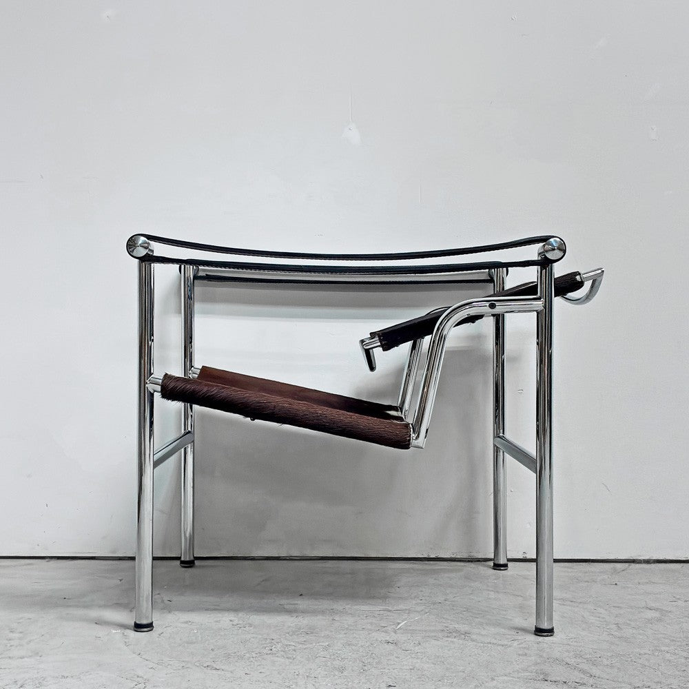 ル・コルビュジェ Le Corbusier LC1 スリングチェア ハラコレザー 牛革 名作家具 リプロダクト品 ●