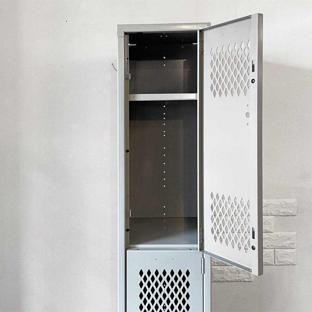リオン LYON 2段スチールロッカー 2-TIER LOCKER ダイヤカット RECESSED HANDLE グレー インダストリアル パシフィックファニチャーサービス取扱 ◎