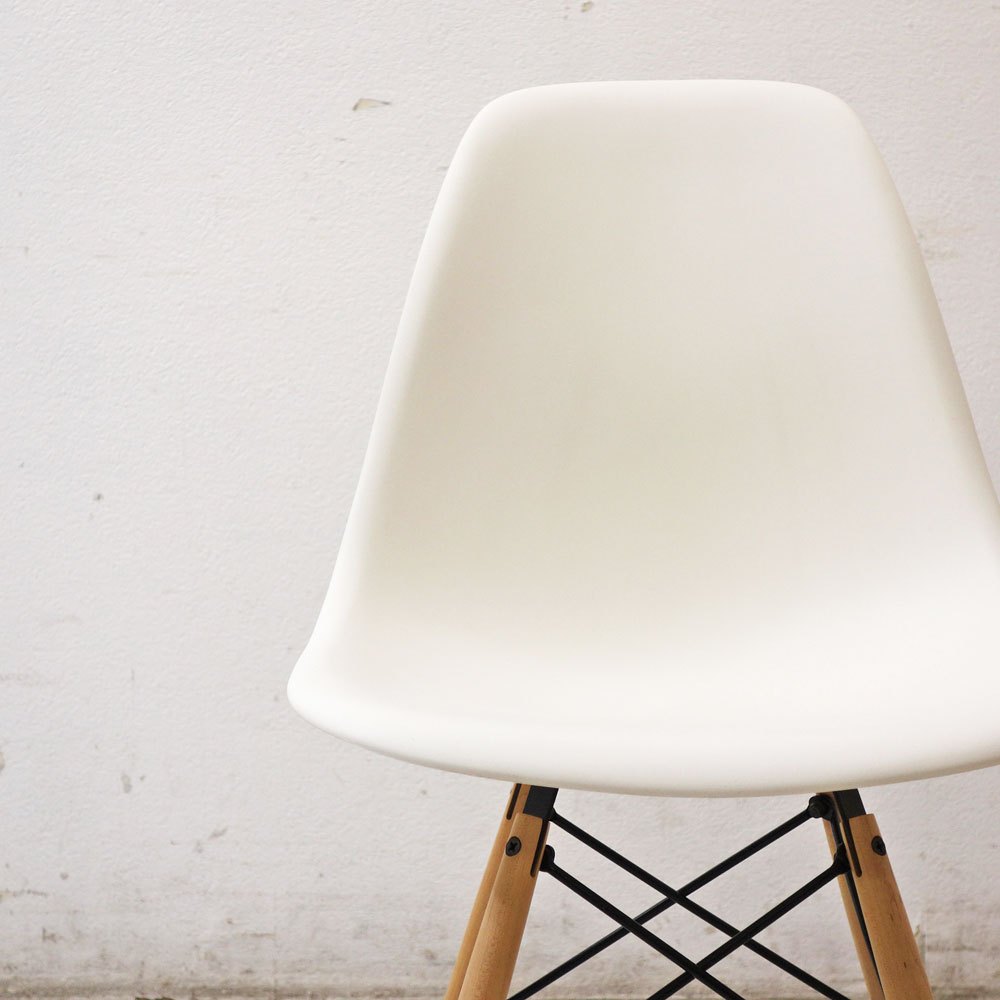 ハーマンミラー HermanMiller サイドシェルチェア ドゥエルレッグ DSW ホワイト ポリプロピレン製 イームズ ミッドセンチュリー ●