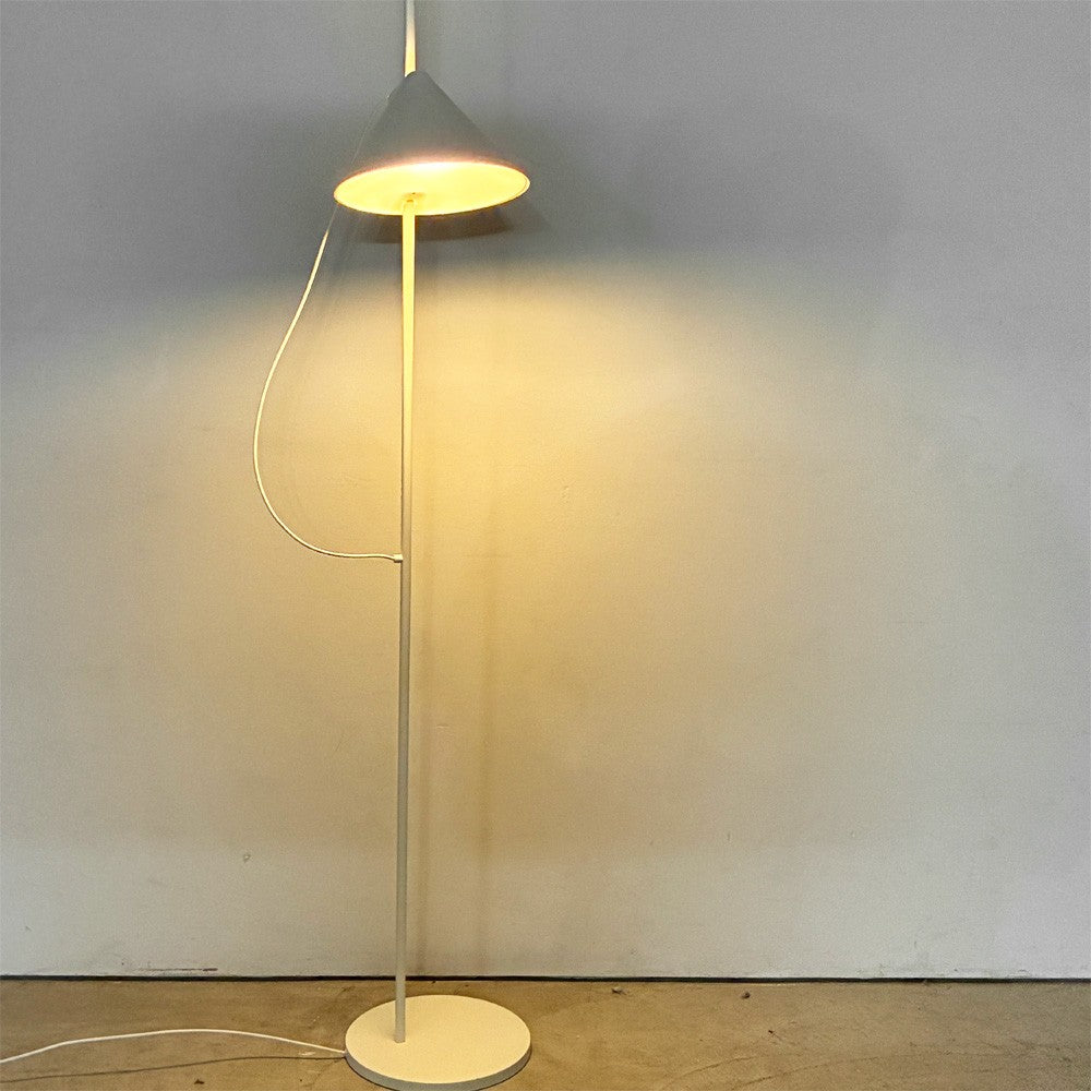 ルイスポールセン louis poulsen ユー フロアランプ Yuh Floor Lamp LED一体型 調光 シェード上下昇降・傾斜・回転 ホワイト 説明書付 定価￥135,300- ●