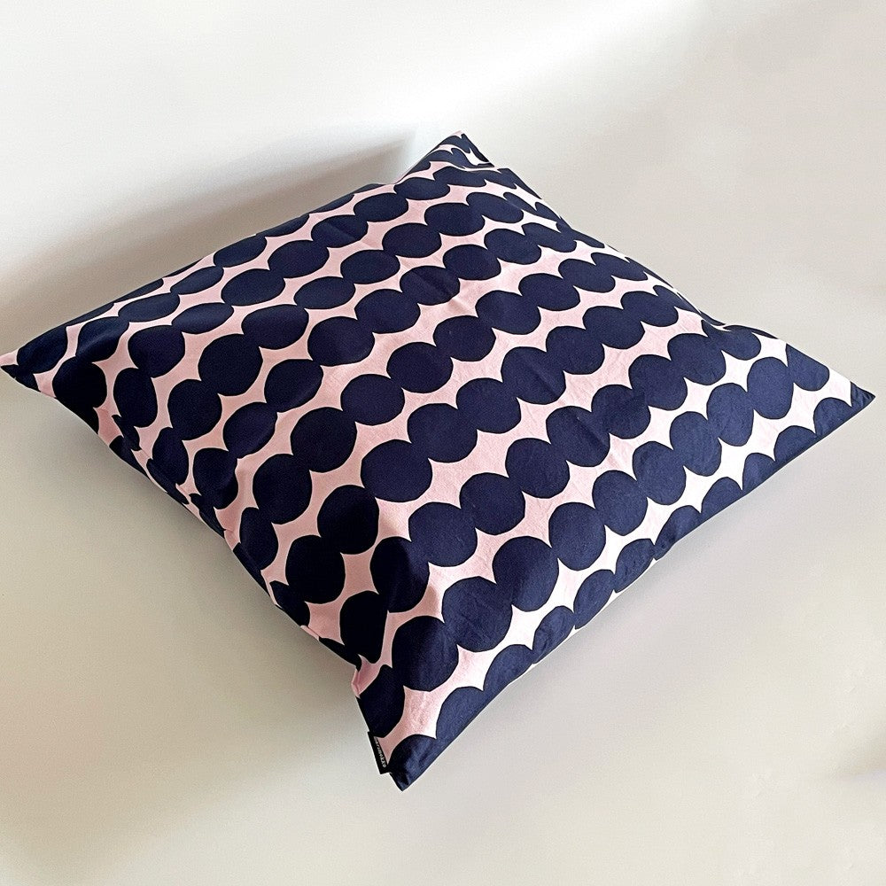 マリメッコ marimekko ラシィマット Rasyamatto クッションカバー ネイビー ピンク マイヤ・ロウエカリ コットン 廃番カラー 50×50cm 北欧 A ■