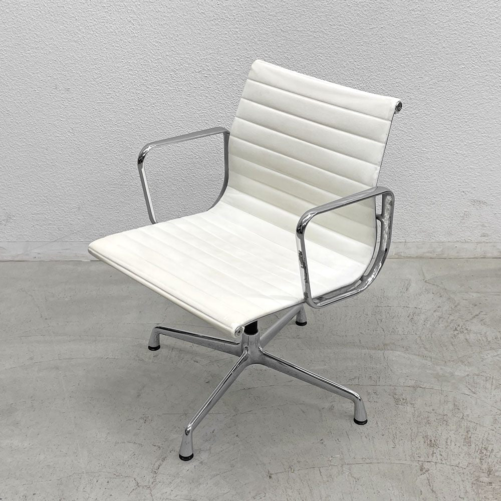 ヴィトラ vitra アルミナムグループ マネジメントチェア デスクチェア 本革 4本脚 グライズ イームズ 〓