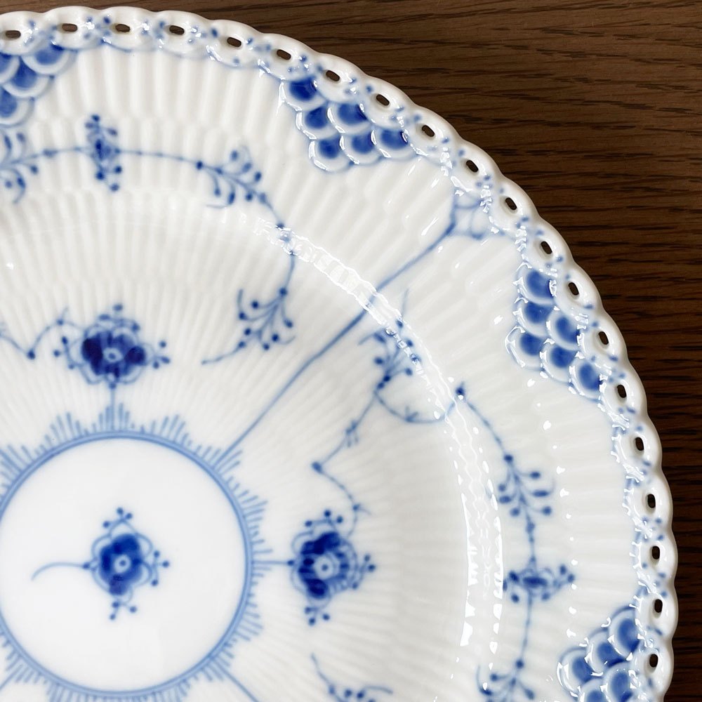 ロイヤルコペンハーゲン ROYAL COPENHAGEN ブルーフルーテッド フルレース プレート デンマーク 北欧食器 A ★