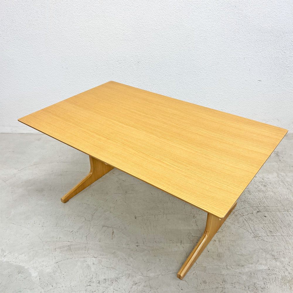 無印良品 MUJI リビングでもダイニングでもつかえる テーブル W130cm D80cm オーク材 W130cm ナチュラル シンプルデザイン 〓