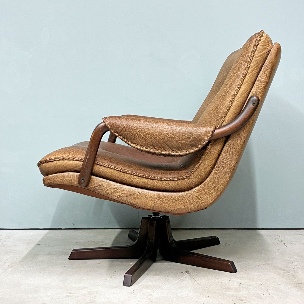 ベルグファニチャー Berg Furniture ラウンジチェア シングルソファ オーク材 本革 ブラウン 北欧 デンマーク ◎