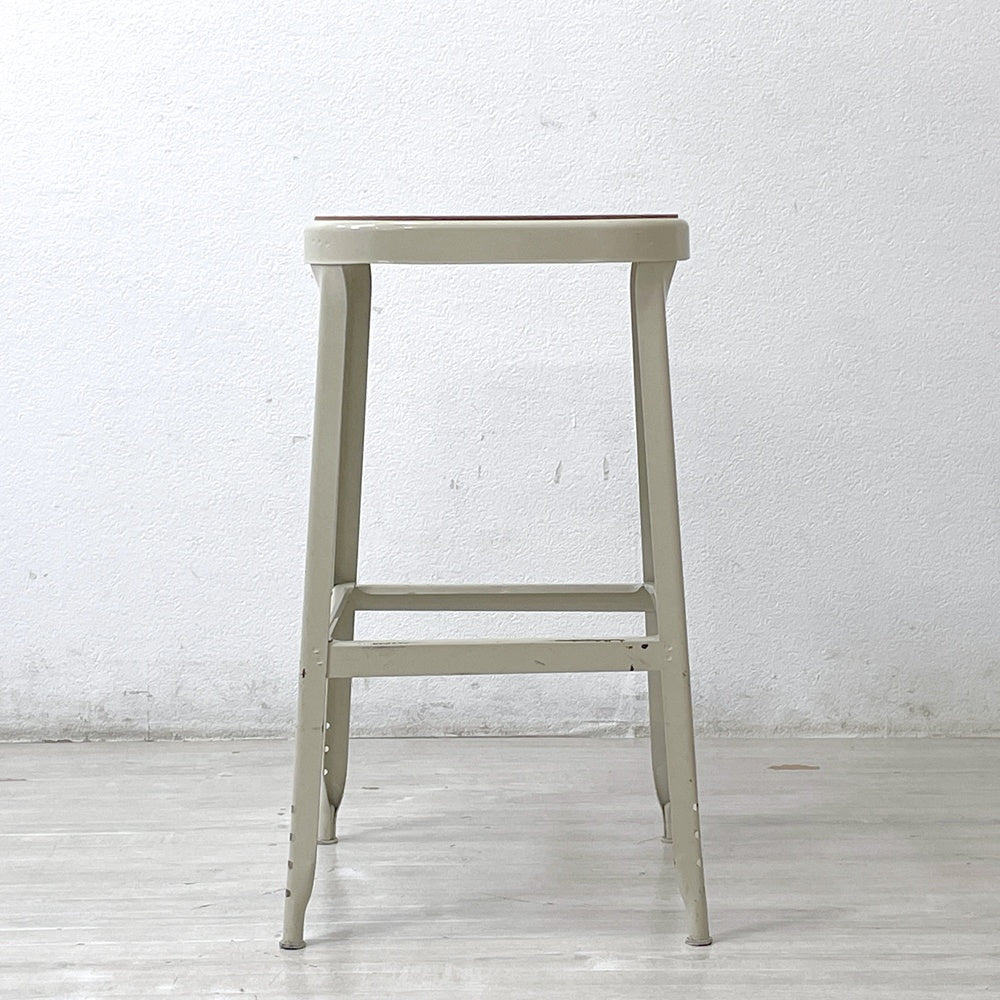 リオン LYON ファクトリー スツール FACTORY STOOL Lサイズ プレスウッドシート パシフィックファニチャーサービス P.F.S取扱 A ●