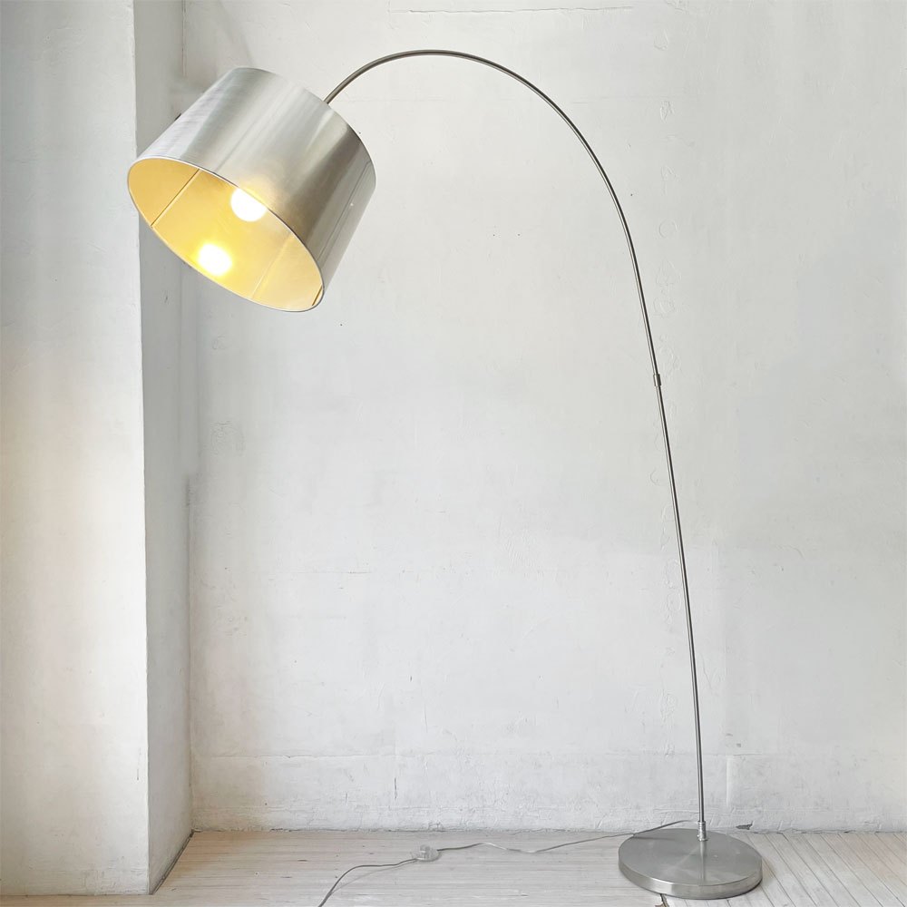 ボーコンセプト BoConcept クタ Kuta フロアライト サテン仕上げ フロアスタンド モダンスタイル 参考定価￥169,000- ★