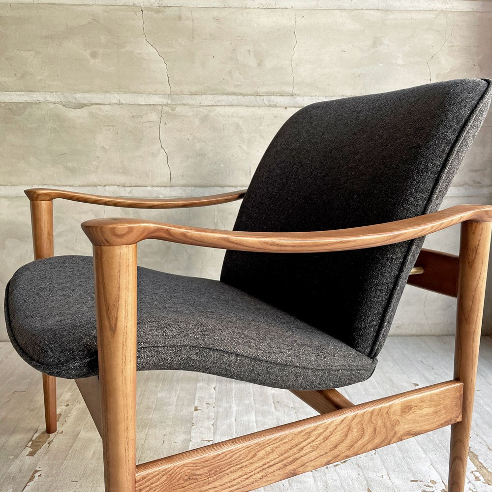 クラッシュゲート CRASH GATE ノル NOR マルコ MARCO ラウンジチェア 関家具 北欧 モダン 展示未使用品 定価￥77,000-♪