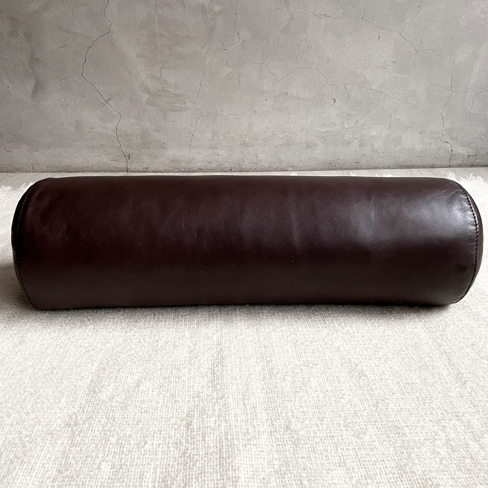 リーンロゼ ligne roset ロゼプラド ROSETPRADO ボルスタークッション レザー ブラウンカラー 本革 フェザー 参考定価￥58,300～ B ♪
