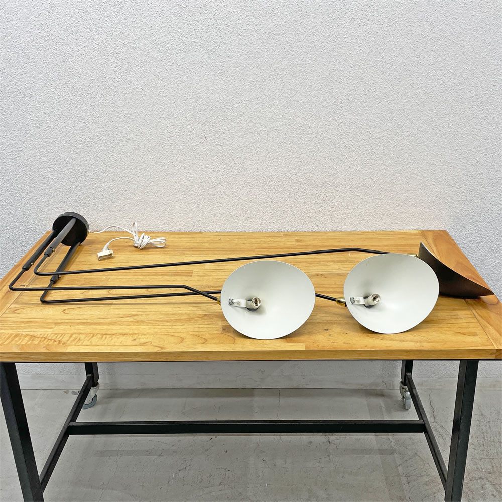 シュスポンション・トワ・ブラ・ピヴォタン SUSPENSION 3 BRAS PIVOTANTS シーリングランプ 3灯 セルジュ・ムーユ リプロダクト品 〓