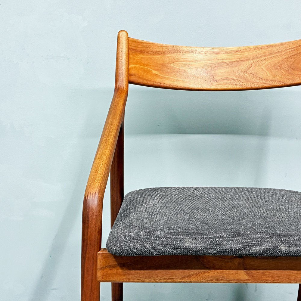宮崎椅子製作所 ペペチェア PEPE side chair 背無垢タイプ ウォールナット ファブリックシート グレー系 フィンガージョイント 村澤一晃 ◎