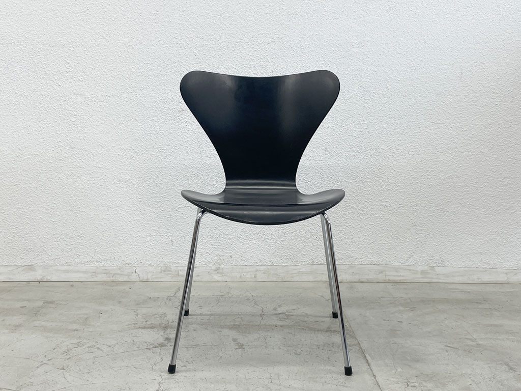 フリッツハンセン Fritz Hansen セブンチェア ダイニングチェア スタッキングチェア ブラックラッカー仕上 アルネ・ヤコブセン デンマーク 北欧家具 B 〓