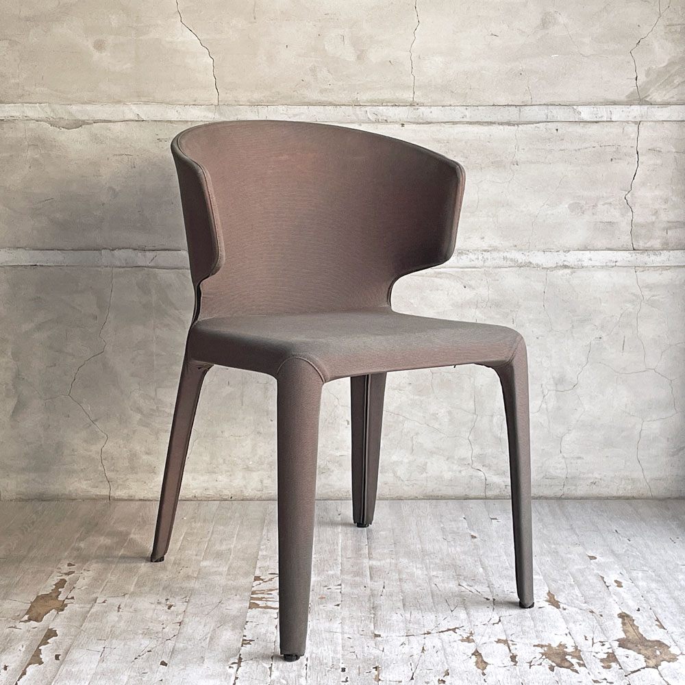 カッシーナ Cassina オラ 367 HOLA アームチェア ファブリック ハンス・ウェッツスタイン 参考定価￥228,000- 現状品 B ♪