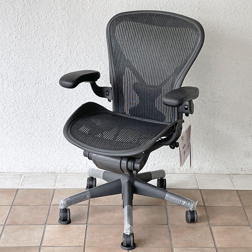 ハーマンミラー Herman Miller アーロンチェア クラシック Bサイズ ポスチャーフィット フル装備 グラファイトベース ヘッドレスト付き ◇