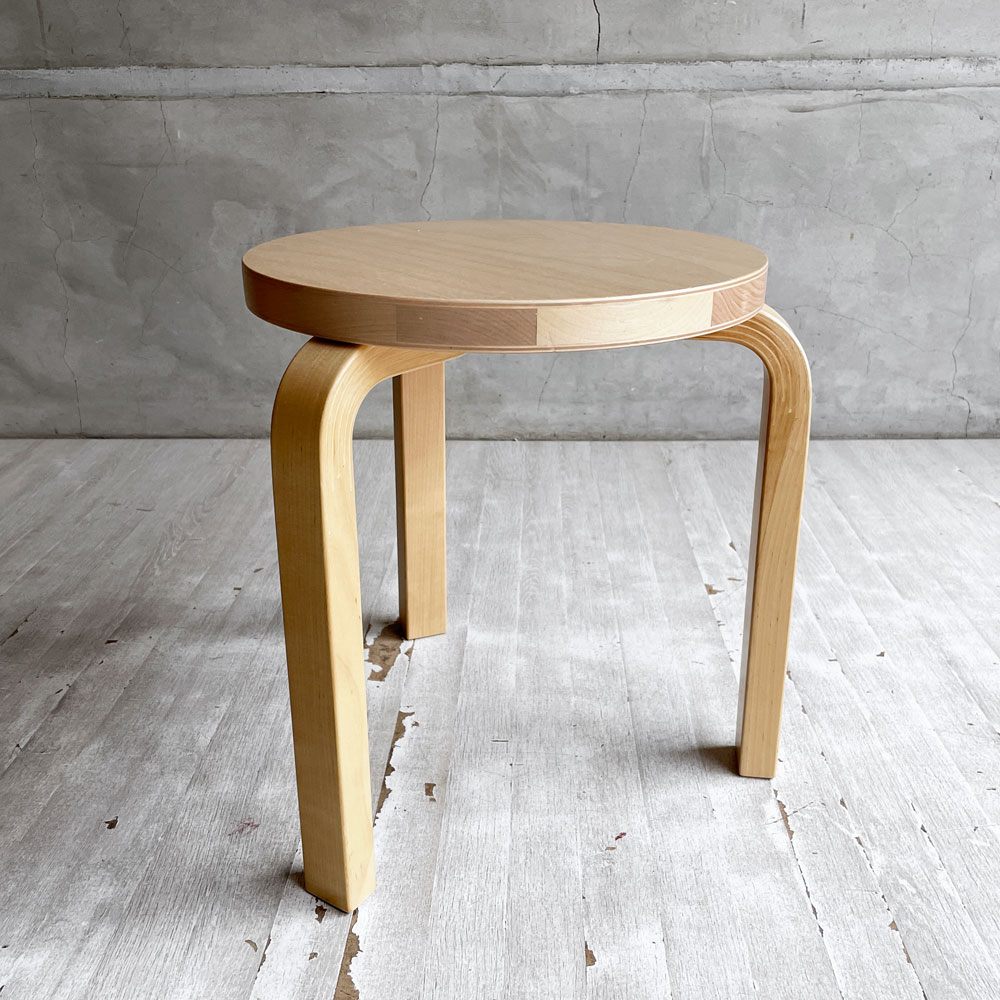 アルテック Artek スツール 60 stool 60 ウスタヴァ Ystava 3本脚 バーチ材 ラッカー塗装 FIN/JPNフレンドシップコレクション 外交関係樹立100周年記念モデル 脚カット品 アルヴァ・アアルト 廃番希少 B ♪
