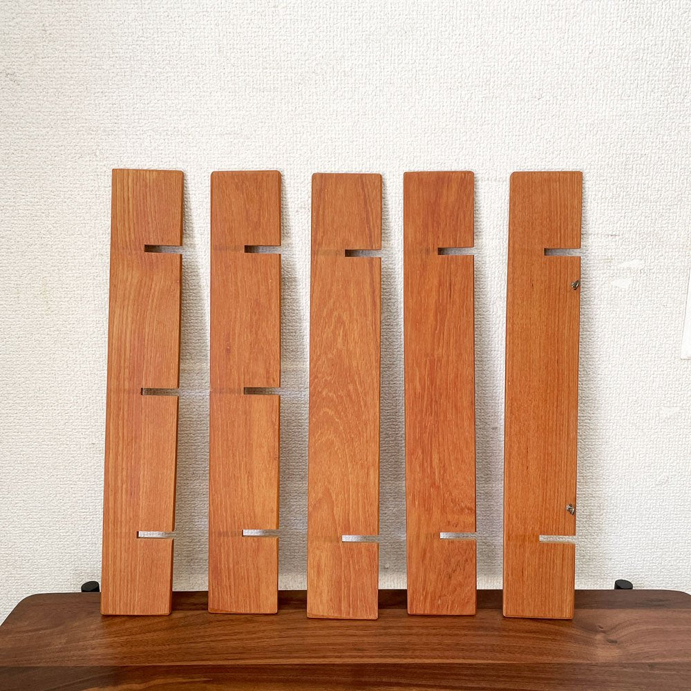 スウェーデンビンテージ Swedish Vintage チーク材 ウォールクロスシェルフ ディスプレイラック 3段 39×39cm 壁掛け ミッドセンチュリー 北欧家具 A ◎