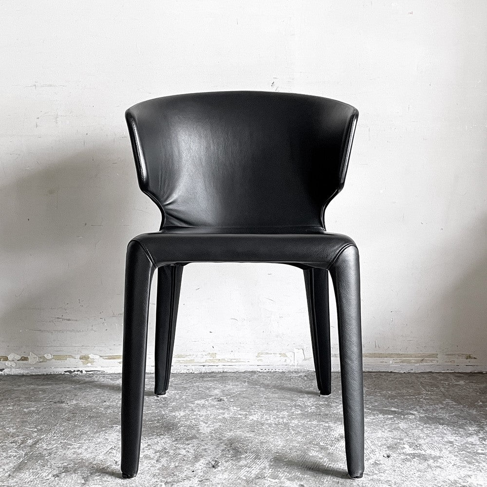カッシーナ Cassina オラ 367 HOLA アームチェア 本革 ハンス・ウェッツスタイン モダン イタリア 定価￥429.000- ■