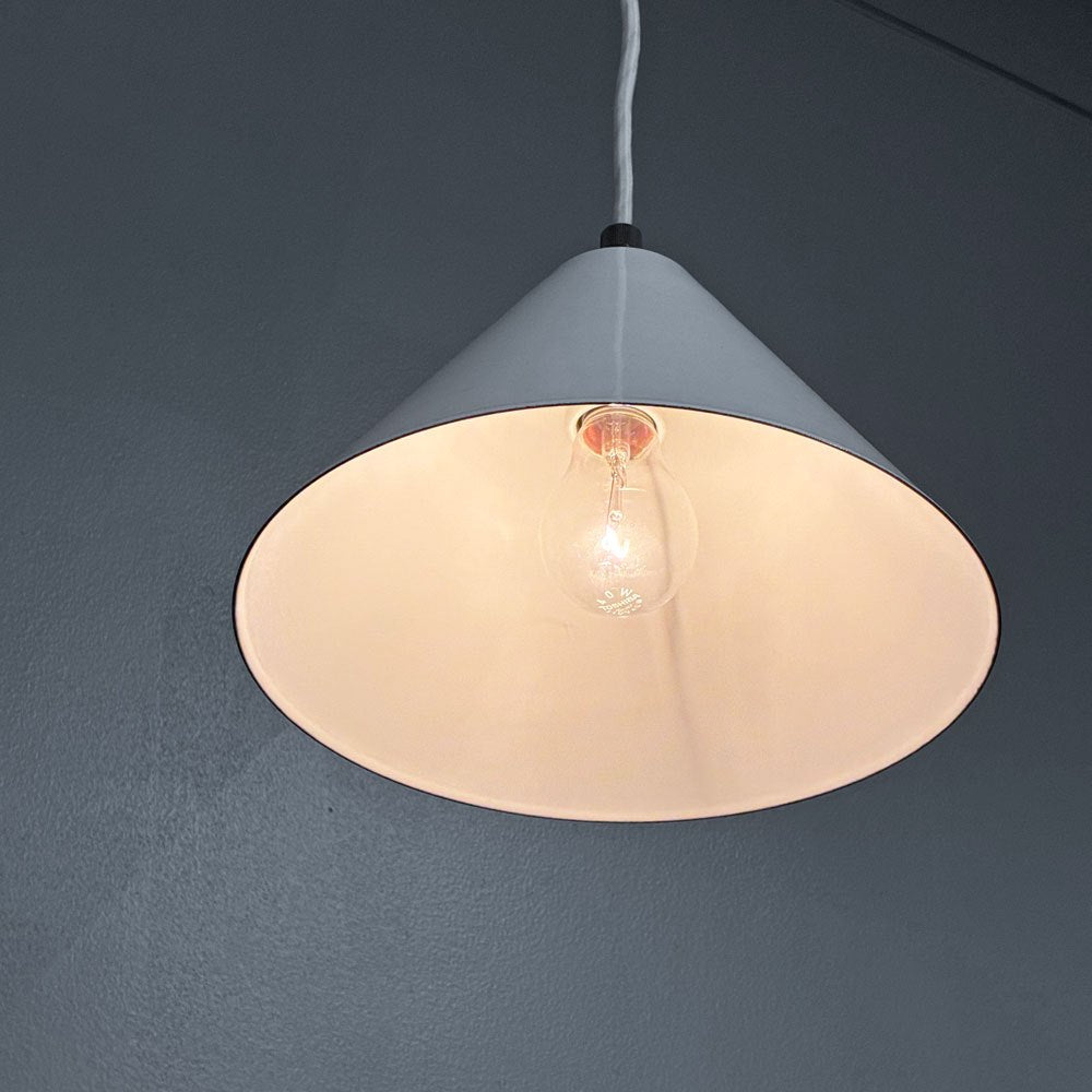 イデー IDEE ホーロー ペンダントライト PORCELAIN ENAMELED IRON LAMP ホワイト インダストリアルデザイン B ◎