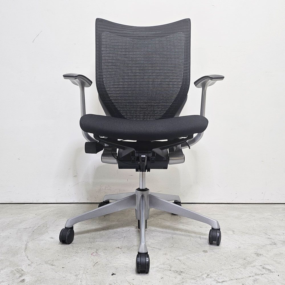 オカムラ OKAMURA バロンチェア Baron ローバック デスクチェア リクライニング機能 前後スライド デザインアーム ブラックカラー ジョルジェット・ジウジアーロ ●