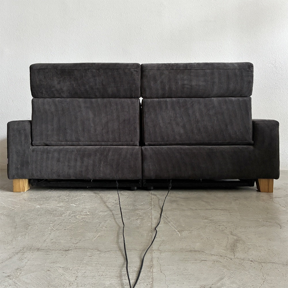 クラッシュゲート CRASH GATE グリード 電動 リクライナー ソファ 2.5人掛け GREED Recliner sofa 2.5P 太畝ブラックコーデュロイ 参考価格24.2万円 関家具 〓