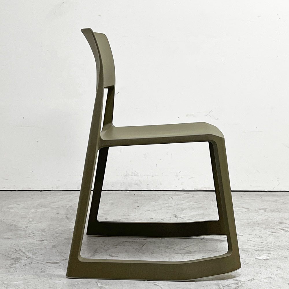 ヴィトラ Vitra ティプトン Tip Ton ワークチェア ダイニングチェア デスクチェア オリーブ スタッキング チルト機能 定価￥40.700- ●