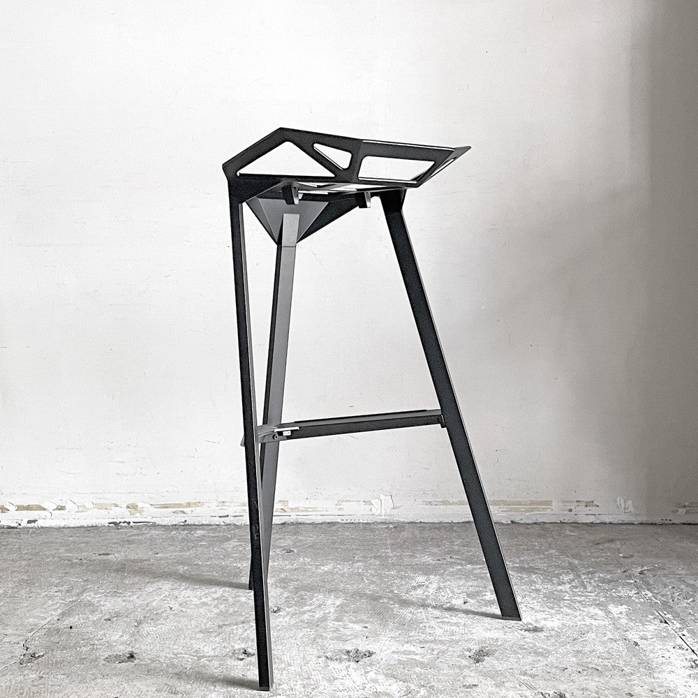マジス MAGIS スツールワン STOOL_ONE カウンターチェア スタッキングチェア ブラック コンスタンチン・グルチッチ イタリア A ■