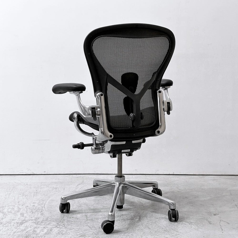 ハーマンミラー Herman Miller アーロンチェア リマスタード フル装備 Bサイズ ポリッシュドアルミニウムベース ポスチャーフィット ビル・スタンフ ＆ ドン・チャドウィック ●