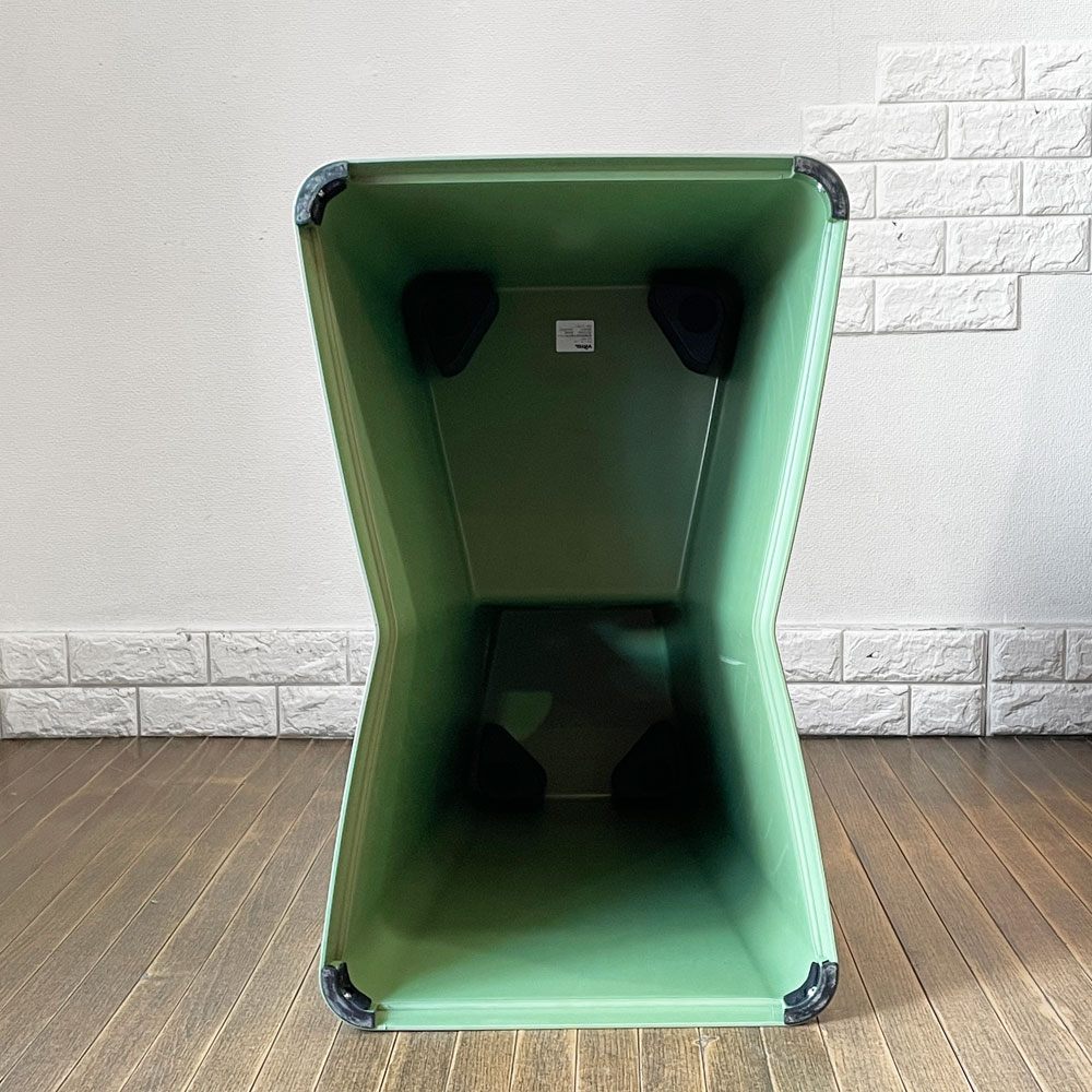 ヴィトラ vitra スツール ツール STOOL TOOL コンスタンチン・グルチッチ スタッキング インダストリアルグリーン スイス 定価48,400円 ◎