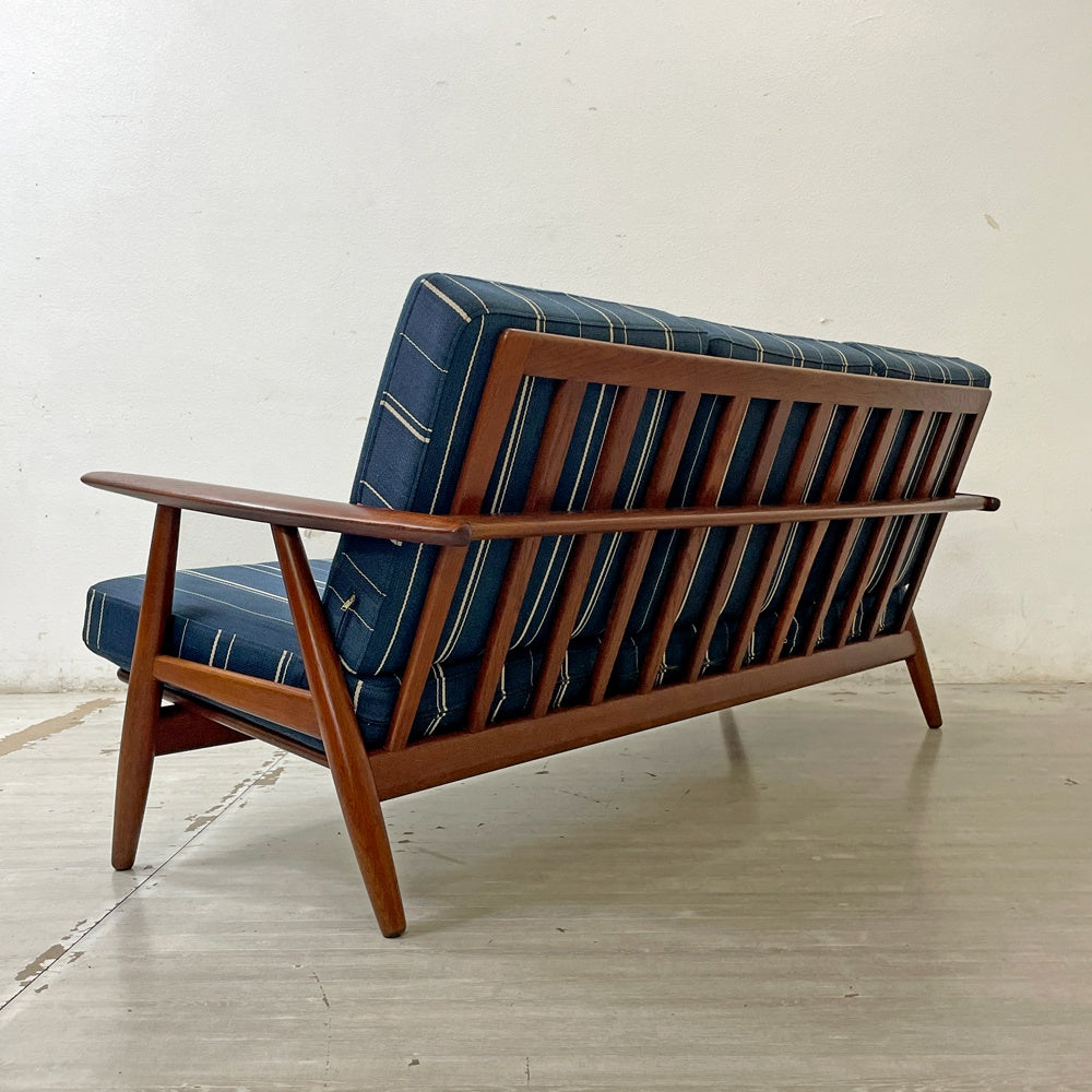 ゲタマ GETAMA GE240 3シーターソファ チーク材×オーク材 ハンス・J・ウェグナー Hans J Wegner 北欧 デンマークビンテージ 希少 ●