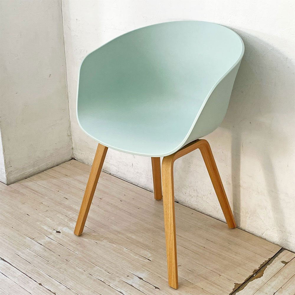 ヘイ HAY アバウト ア チェア ABOUT A CHAIR AAC22 アームチェア ダイニングチェア ダスティミント ヒー・ウェリング 北欧家具 ￥59,400- ★