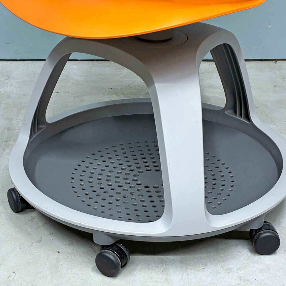 スチールケース Steelcase ノード node ミーティングチェア オフィスチェア シトロン 可動式サイドテーブル＆キャスター付き ◎ ◎
