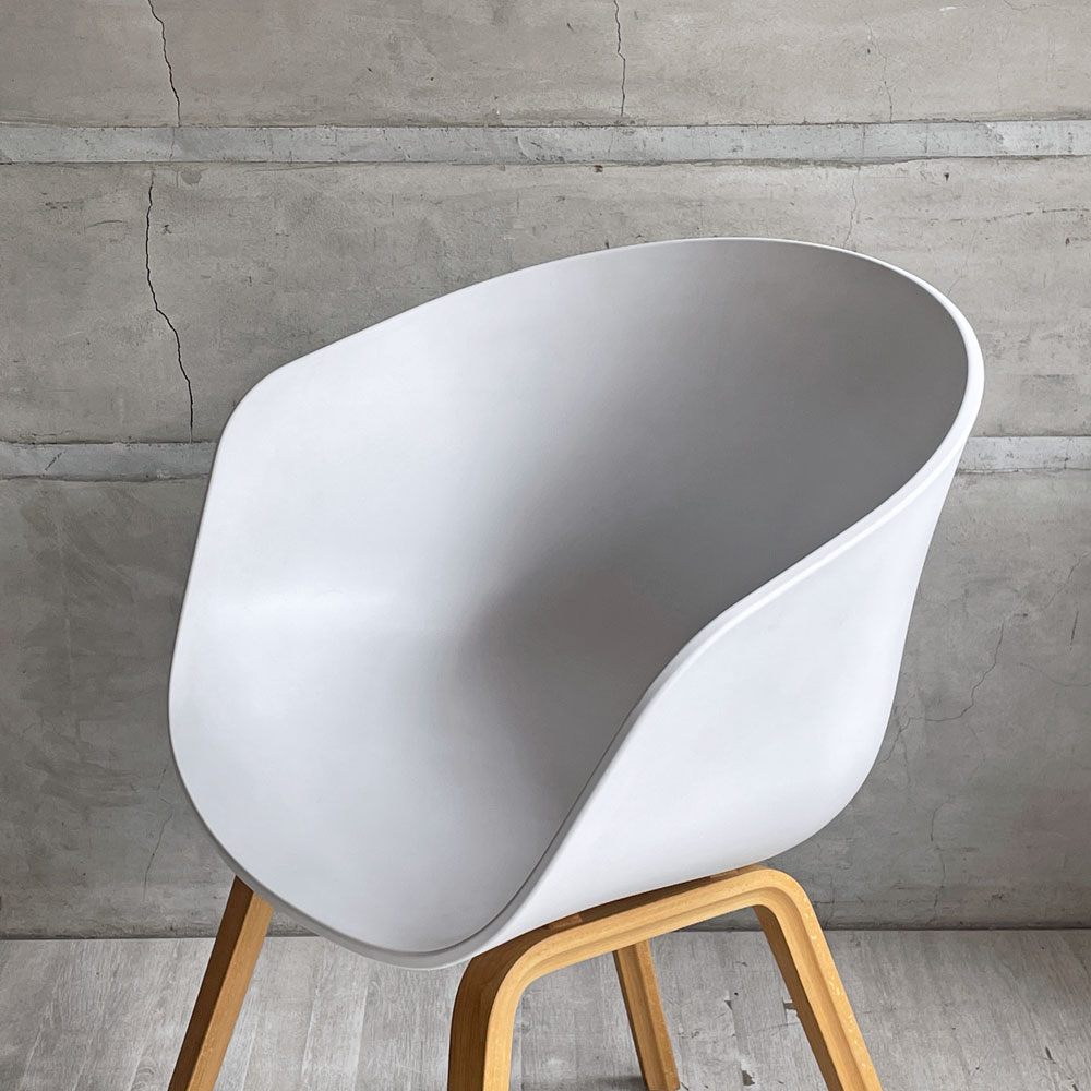 ヘイ HAY アバウト ア チェア ABOUT A CHAIR AAC22 アームチェア ダイニングチェア ホワイト ヒー・ウェリング 北欧モダン デンマーク 現状品 ♪