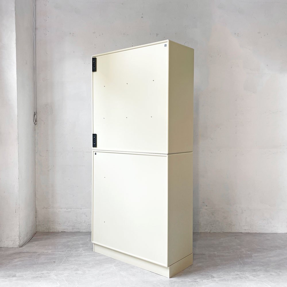 モンタナ MONTANA システムシェルフユニット SYSTEM SHELF UNIT 3ユニット アイボリー アジャスター付き キャビネット 木製扉＆ラック＆ベース デンマーク 北欧モダン ★