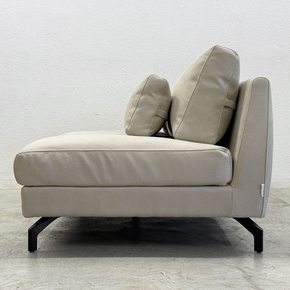 リラックスフォーム RELAXFORM グラシエーロ GLACIERO 2人掛けソファ W161cm プライムレザーテックス プラチナグレー 関家具 定価￥98,000- 〓