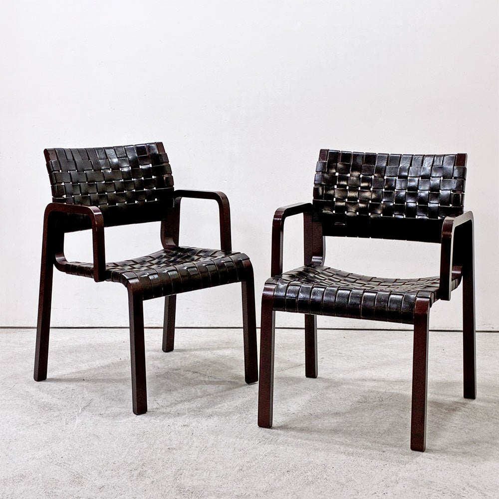 アルフレックス arflex エヌティー NT ダイニングチェア アーム 川上元美 ダークウォールナット色 本革 ブラック色 定価￥178,200- B ●