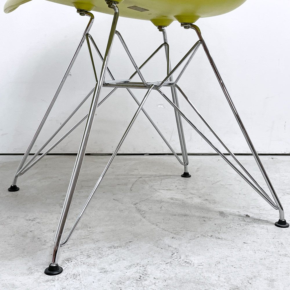 ヴィトラ vitra アームシェルチェア エッフェルベース ポリプロピレン製 ライムイエロー C&R イームズ ミッドセンチュリー ●