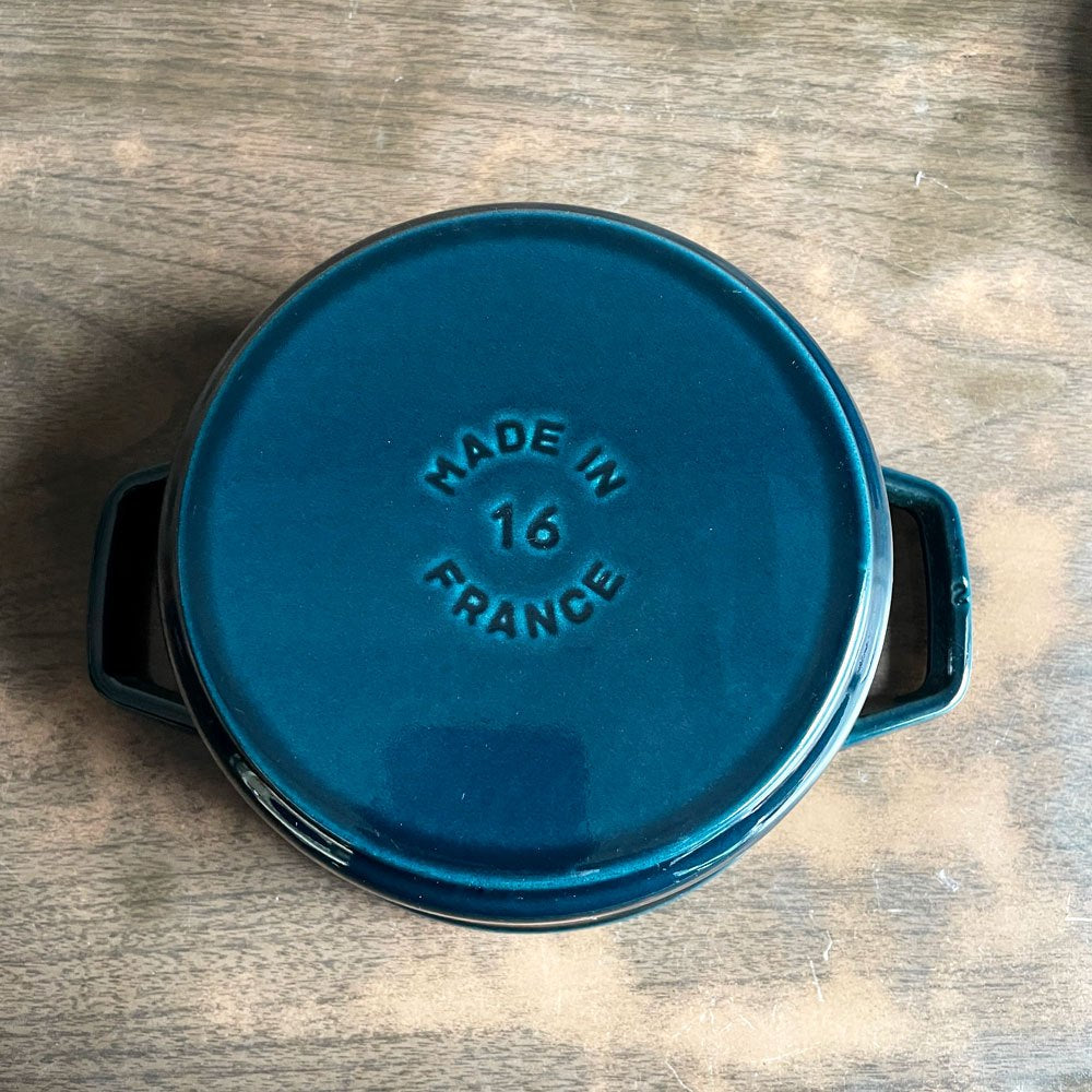 ストウブ STAUB ピコ ココット ラウンド 両手鍋 ラメール 16cm 鋳物 キャセロール ガス オーブン IH対応 フランス 把手付属 未使用品 ♪