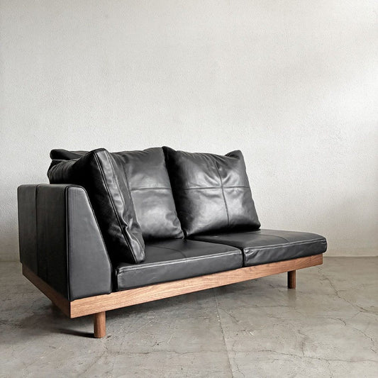 マスターウォール MASTERWAL デニッシュグランデ DANISH GRANDE SOFA 2シーターソファ ワンアーム 右片肘 W159cm ウォールナット無垢材 本革 ブラックレザー 定価￥753,500- 展示品 〓