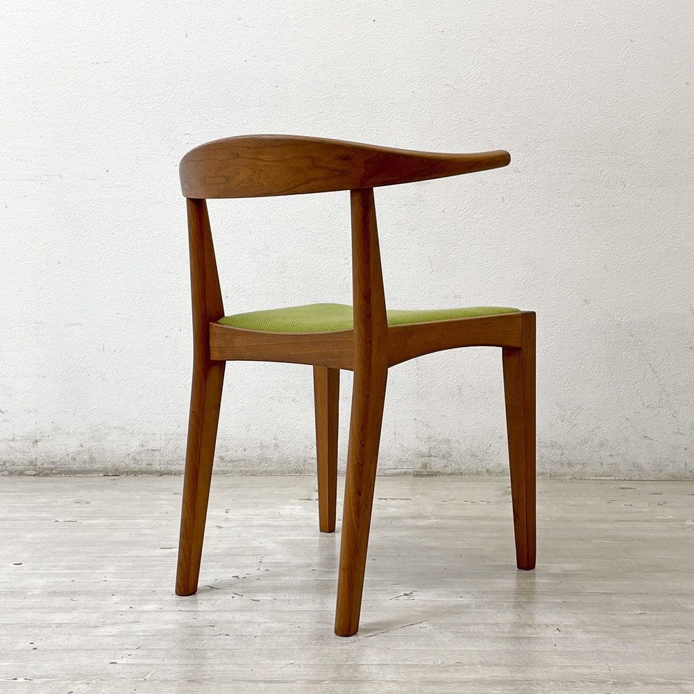 ウッドユーライクカンパニー WOOD YOU LIKE COMPANY アイチェア AI CHAIR アームチェア チェリー無垢材 ファブリック張替え済み ライトグリーン A ●
