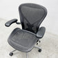 ハーマンミラー Herman Miller アーロンチェア Bサイズ ポスチャーフィット クラシックカーボンメッシュ ポリッシュドアルミベース レザーアーム ビル・スタンフ ＆ ドン・チャドウィック 〓
