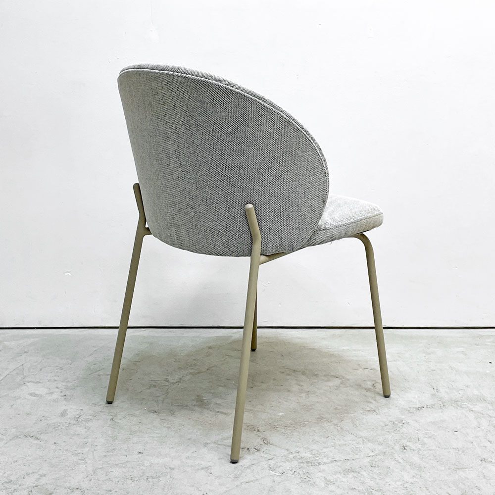 ボーコンセプト BoConcept プリンストン Princeton ダイニングチェア ライトグレー ファブリック メタル脚 マットアッシュグレーラッカー仕上げ B ●