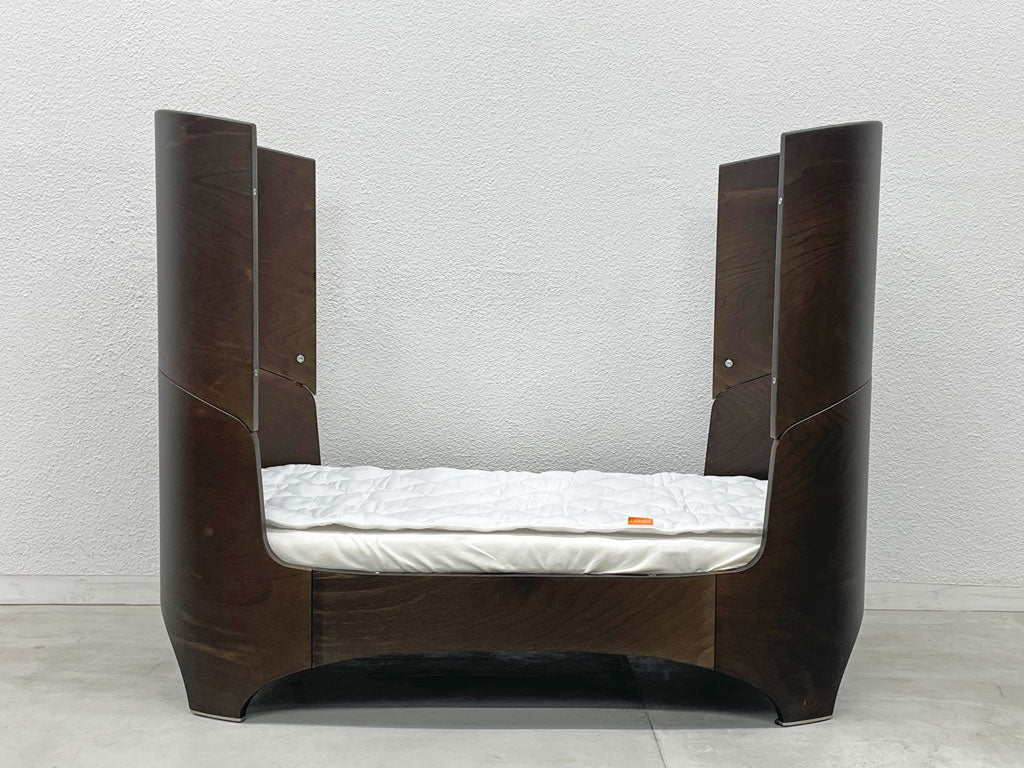 リエンダー Leander ベビーベッド BABY BED ビーチ材 ウォールナットカラー ０歳から3歳程度まで 定価165,000 美品 デンマーク  〓