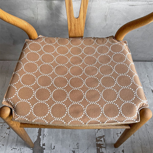 三島家具 CH24 Yチェア 専用チェアクッション ミナペルホネン タンバリン生地 エクリュ 皆川明 北欧テイスト ♪