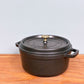ストウブ STAUB ピコ ココット ラウンド 両手鍋 ブラック 24cm 鋳物 キャセロール ガス オーブン IH対応 フランス ◎