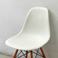 ヴィトラ Vitra サイドシェルチェア ドゥエルレッグ ホワイト ポリプロピレン ミッドセンチュリー ●