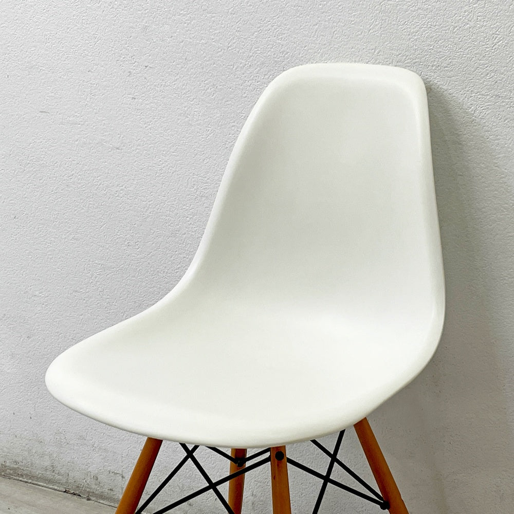 ヴィトラ Vitra サイドシェルチェア ドゥエルレッグ ホワイト ポリプロピレン ミッドセンチュリー ●