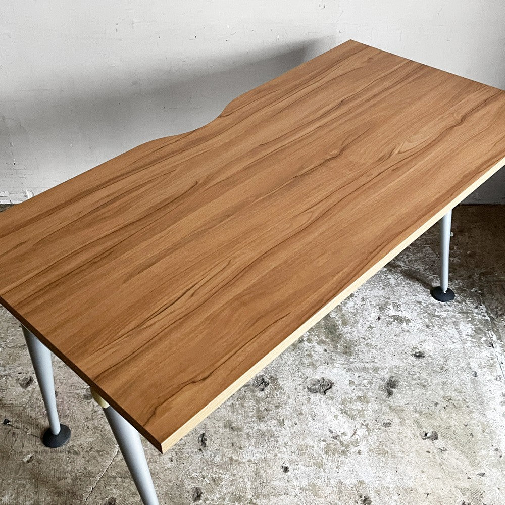 ハーマンミラー Herman Miller アバックエンバイロメンツ ABAK ミーティングテーブル デスク W140cm ティム・ウォレス 分解不可 現状品 ■