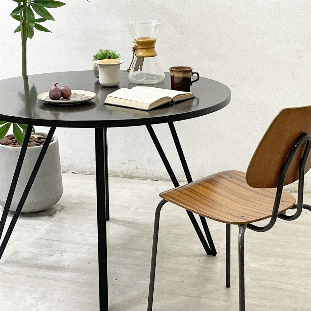 かなでもの KANADEMONO ザ・カフェテーブル THE CAFE TABLE トライアングル 4pin ラウンド Φ100cm ラバーウッド × スチール ブラック ●