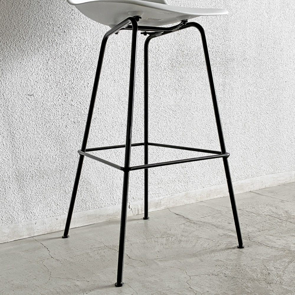 ハーマンミラー Herman Miller イームズ シェルスツール バーハイトスツール ホワイト H115.5cm ポリプロピレン製 イームズ ミッドセンチュリー B 〓