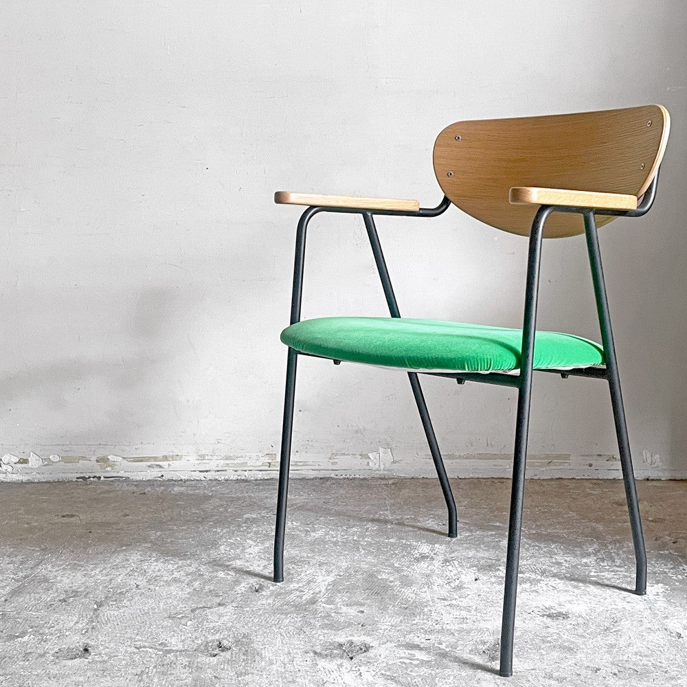 イデー IDEE ジャンゴ DJANGO ARM CHAIR アームチェア ダイニングチェア ファブリック座面 オーク材 スチールフレーム ■